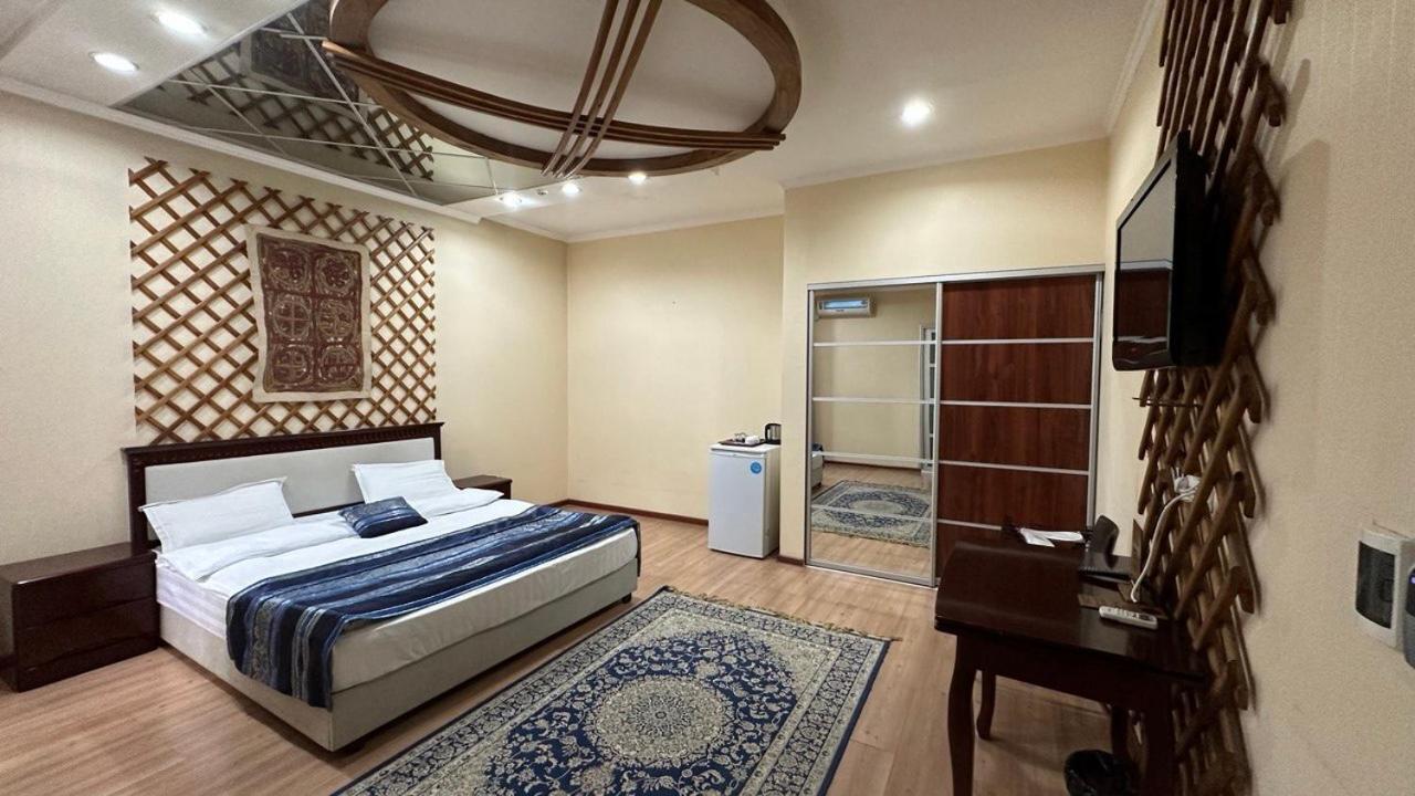 Tian-Shan Hotel Bişkek Dış mekan fotoğraf