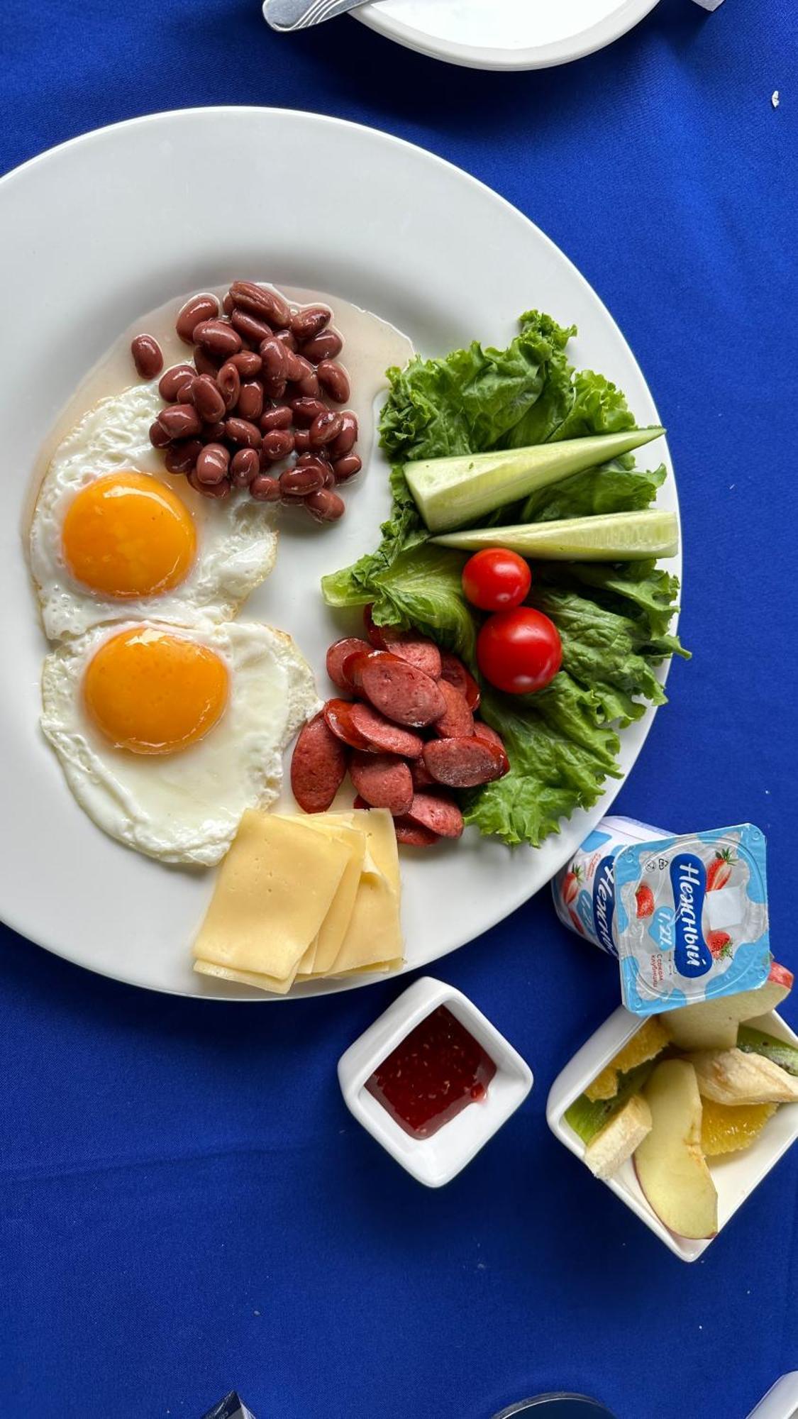 Tian-Shan Hotel Bişkek Dış mekan fotoğraf