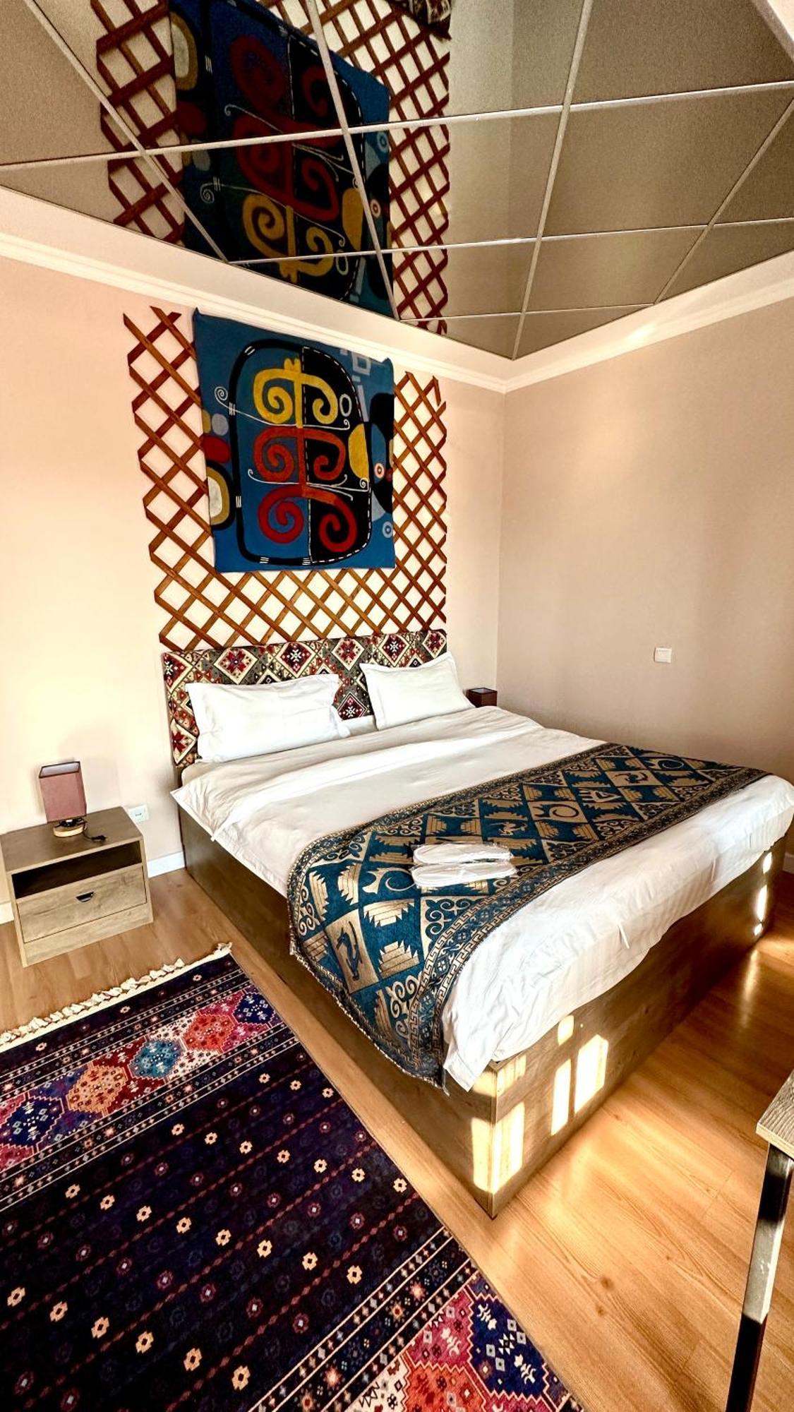 Tian-Shan Hotel Bişkek Dış mekan fotoğraf