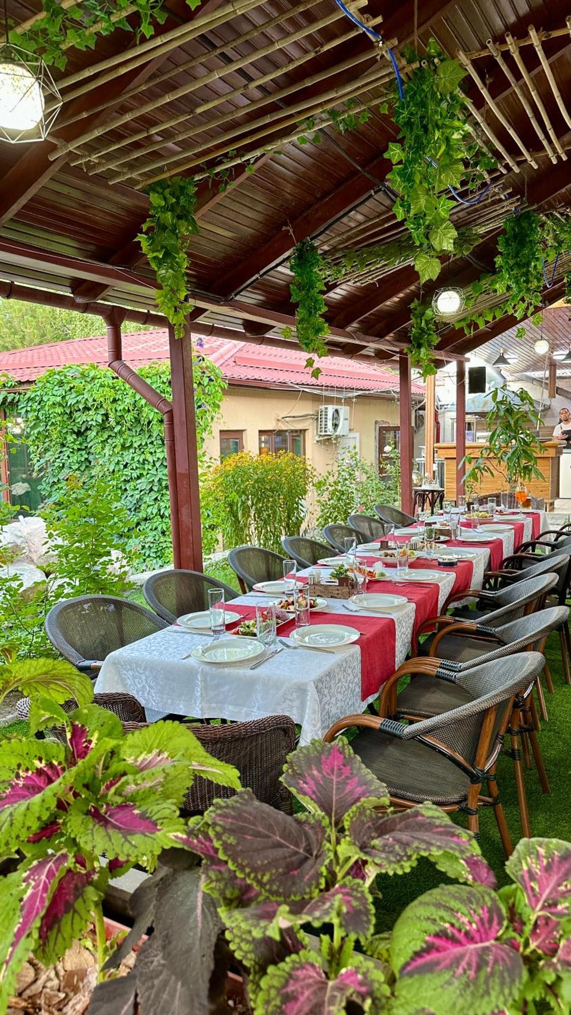 Tian-Shan Hotel Bişkek Dış mekan fotoğraf