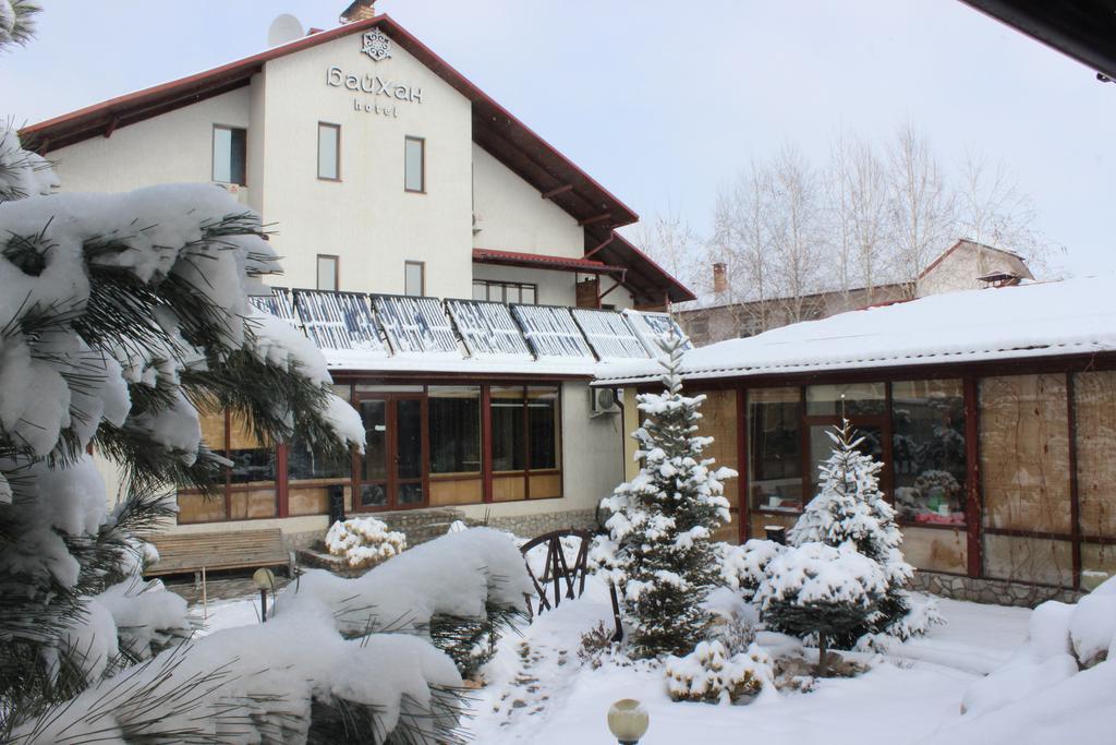 Tian-Shan Hotel Bişkek Dış mekan fotoğraf